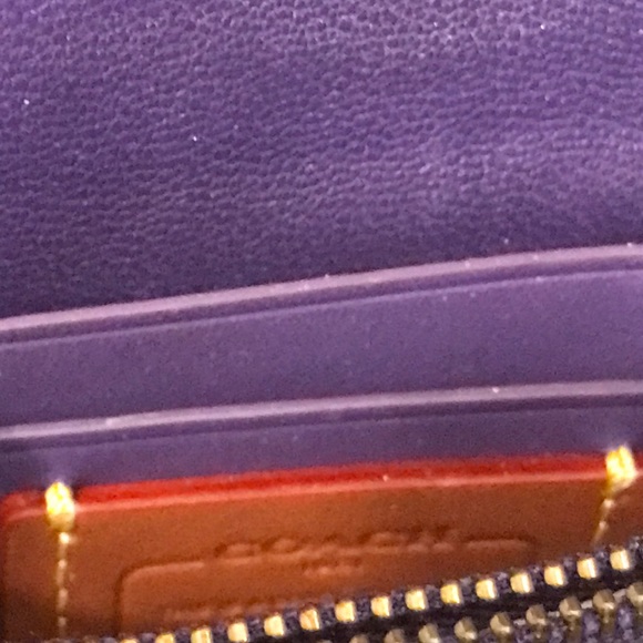 SOLD! Beautiful Coach tea rose appliqué wristlet. - Picture 5 of 8